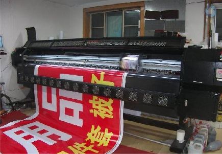 马山喷绘广告分辨率是多少？